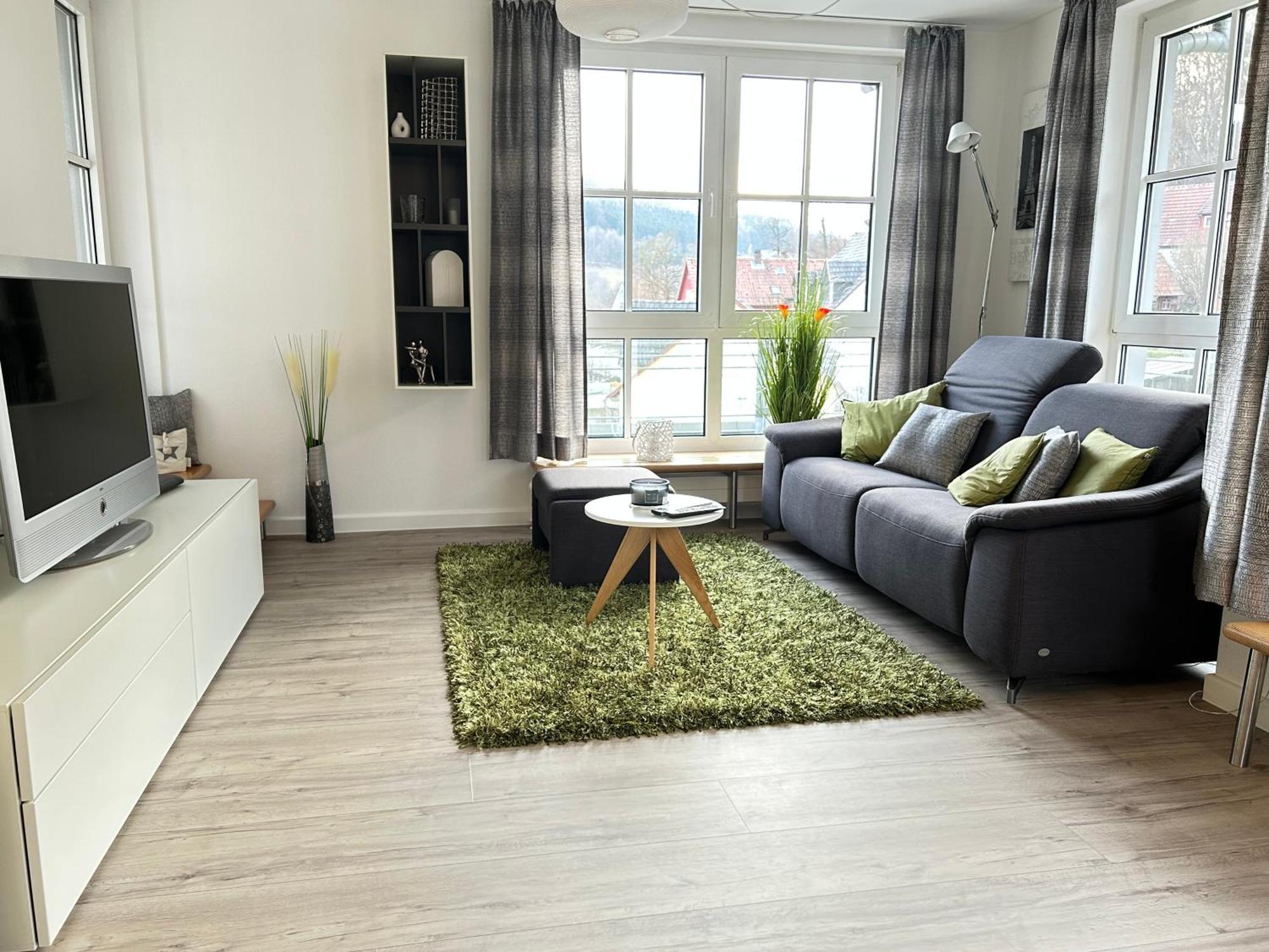 Grosszuegiges Helles Penthouse -Komplette Etage- Mit Balkon Und Stellplatz In Ruhiger Lage Кульмбах Экстерьер фото