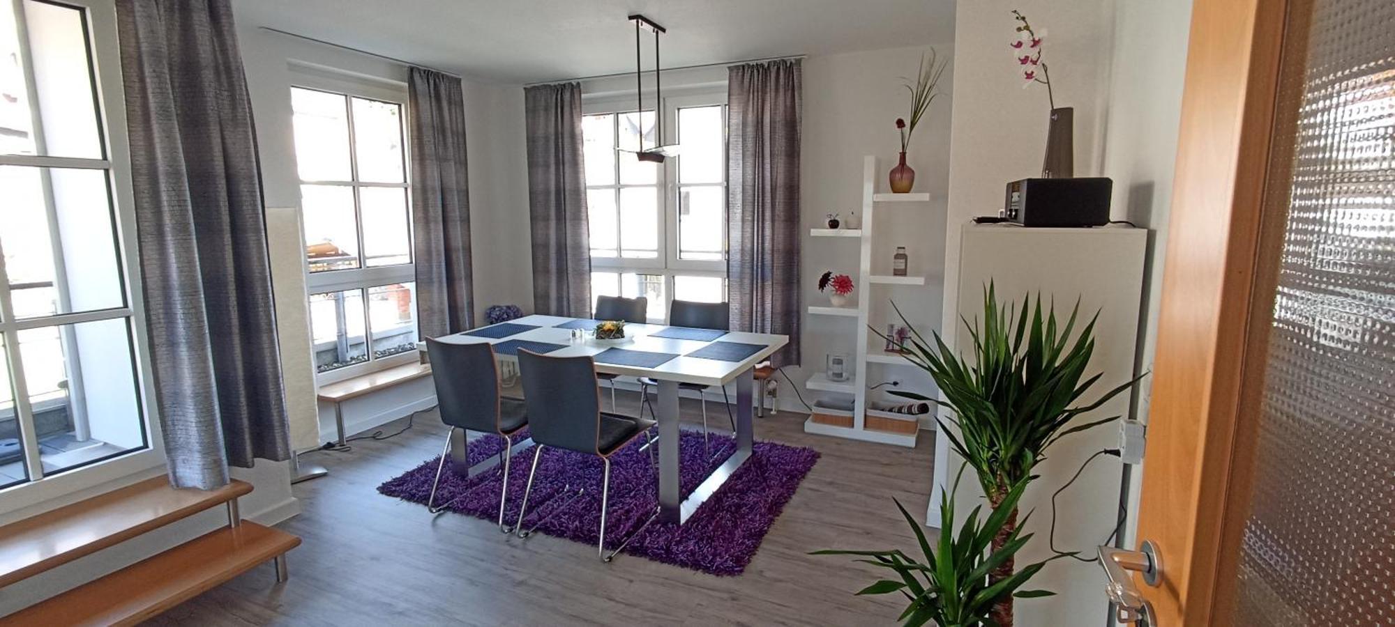 Grosszuegiges Helles Penthouse -Komplette Etage- Mit Balkon Und Stellplatz In Ruhiger Lage Кульмбах Экстерьер фото